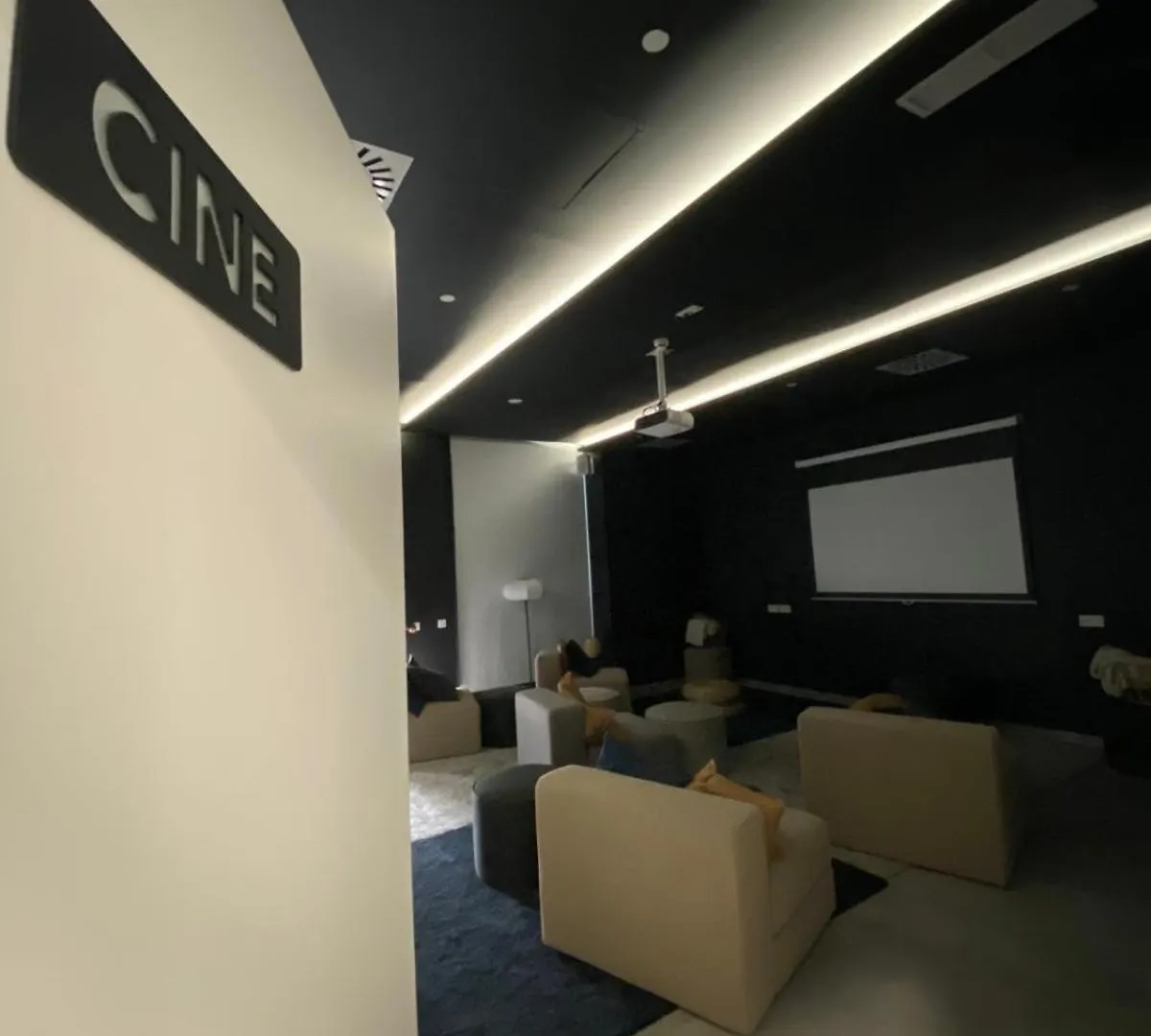 Skyline Malaga Center, Luxury, Planta 20公寓